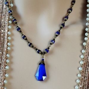 CZECH GLASS NECKLACE